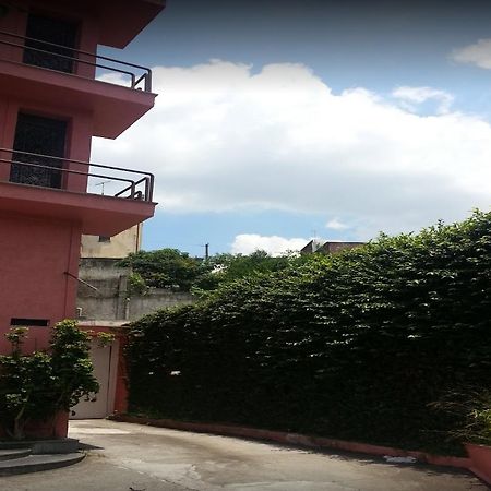 Classic Hotel Perus Bagian luar foto